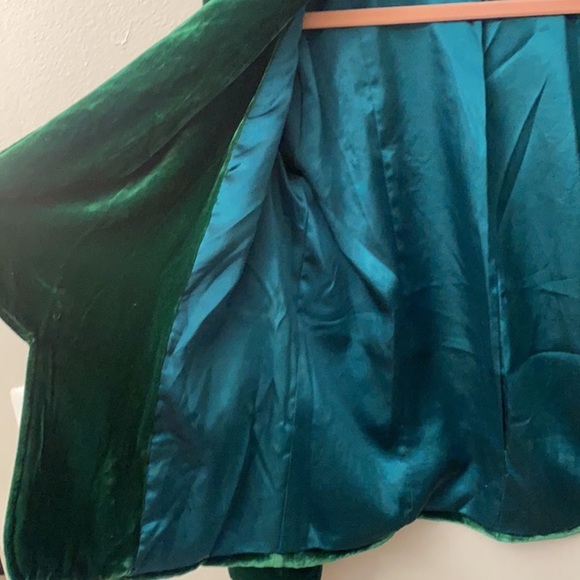 Sundance Emerald Velvet Size 2P - Picture 2 of 4